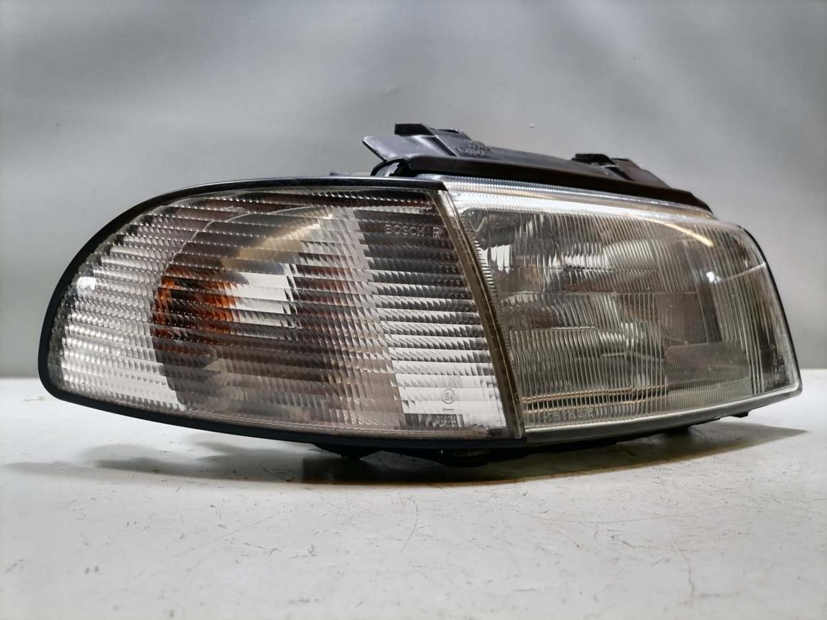 Audi A4 B5 original Scheinwerfer vorn rechts Halogen mit integrierten Nebelscheinwerfer Bj.1997